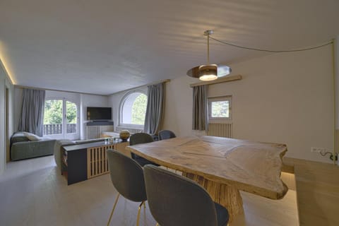 Chesa Ronchi - Celerina Apartment in Saint Moritz