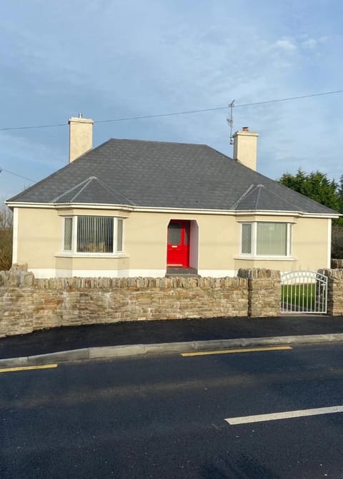 Teach Kitty Con House in County Donegal