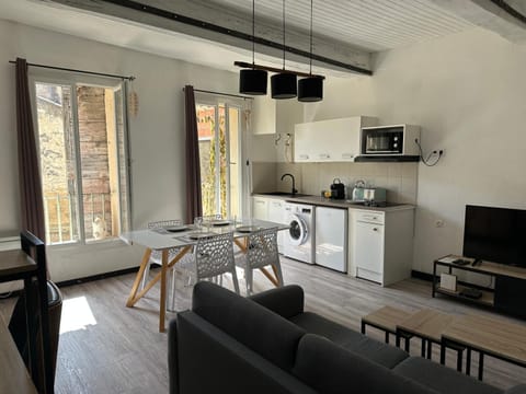 Appartement Proche Quai Rouget Apartment in L'Isle-sur-la-Sorgue