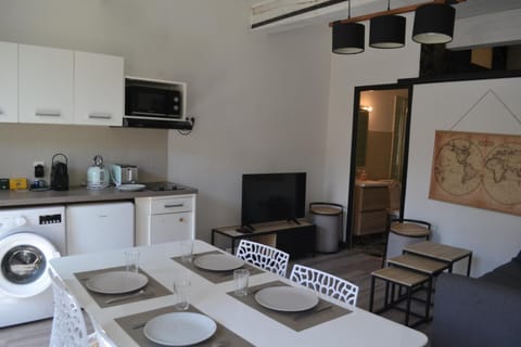 Appartement Proche Quai Rouget Apartment in L'Isle-sur-la-Sorgue