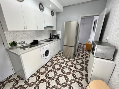 Communal kitchen, minibar, pet friendly, washing machine, kitchen