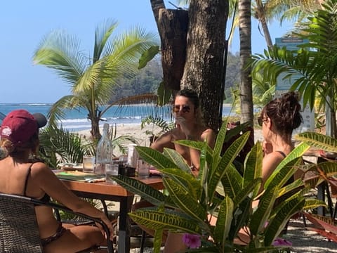 Restaurant/places to eat, Sea view, Breakfast