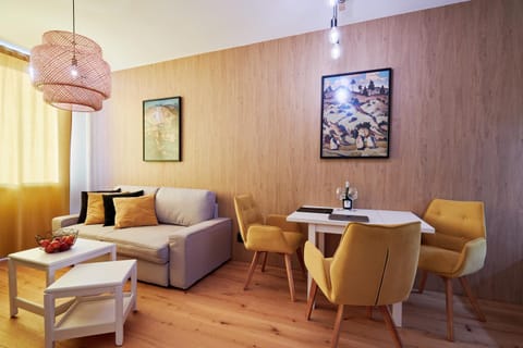 Living room, Seating area, Dining area