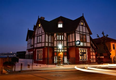 Property building, Neighbourhood, Sunset