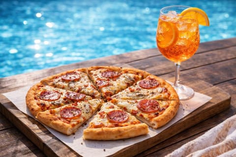 Day, Food and drinks, Food, Pool view, Swimming pool, Lunch, Drinks, sunbed