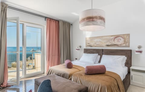 Bed, Sea view