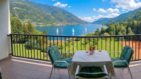 Spring, Natural landscape, View (from property/room), Balcony/Terrace, Seating area, Lake view, Mountain view