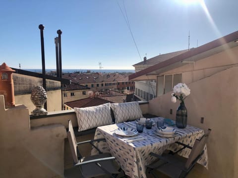 View (from property/room), Balcony/Terrace, Sea view