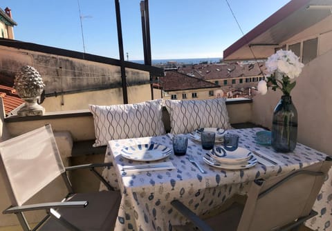 View (from property/room), Balcony/Terrace