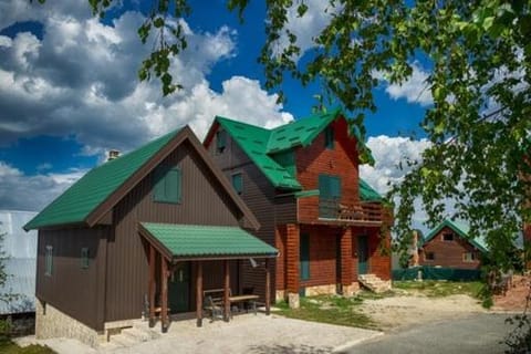 Guest House MIKA House in Montenegro