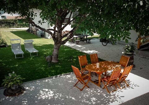 Property building, Garden