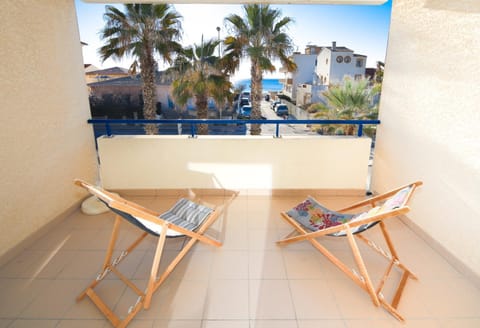 Patio, Day, View (from property/room), Balcony/Terrace, Landmark view, Sea view, Parking, furniture, internet, sunbed