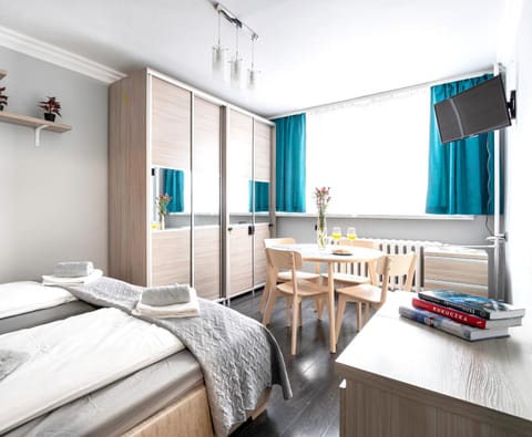 Photo of the whole room, Bedroom, towels, wardrobe