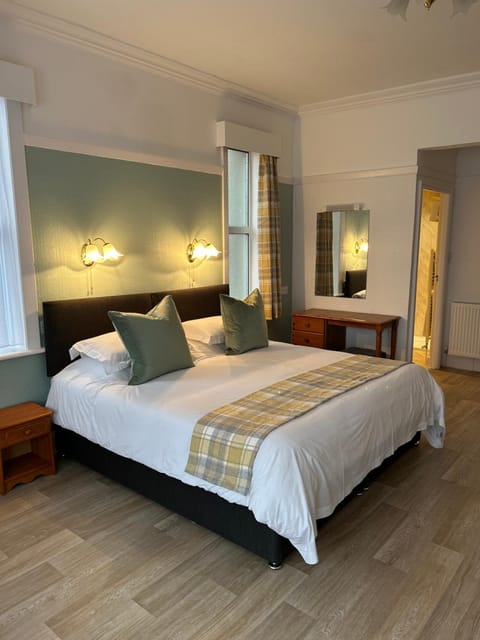 Bed, Photo of the whole room, Bedroom, pet friendly