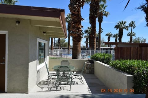 Stanlunds Inn and Suites Motel in Borrego Springs