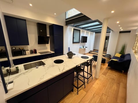 Living room, kitchen