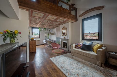 TV and multimedia, Living room, Photo of the whole room, Seating area