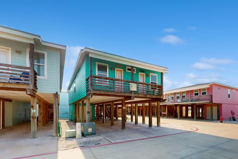 Ocean Village 18 Sea Ya Soon House in Port Aransas