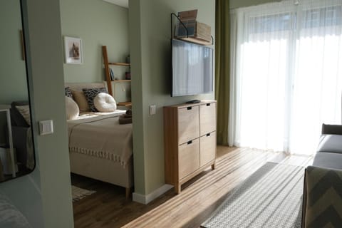 Seating area, Bedroom