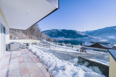 Winter, Balcony/Terrace, Balcony/Terrace, Lake view, Lake view, Mountain view