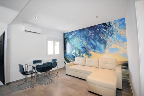Lounge or bar