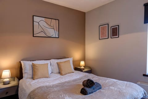 Cosy 2 bed home CHESTERFIELD Apartment in Chesterfield