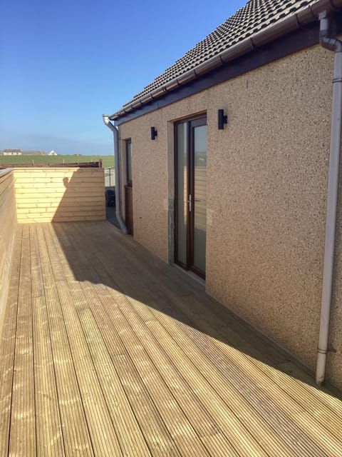 Loanside Lodge, Self-Catering, Holm, Orkney. Apartment in Scotland