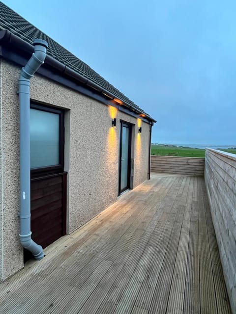 Loanside Lodge, Self-Catering, Holm, Orkney. Apartment in Scotland