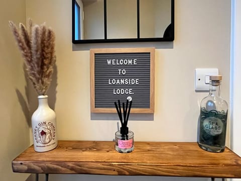 Loanside Lodge, Self-Catering, Holm, Orkney. Apartment in Scotland