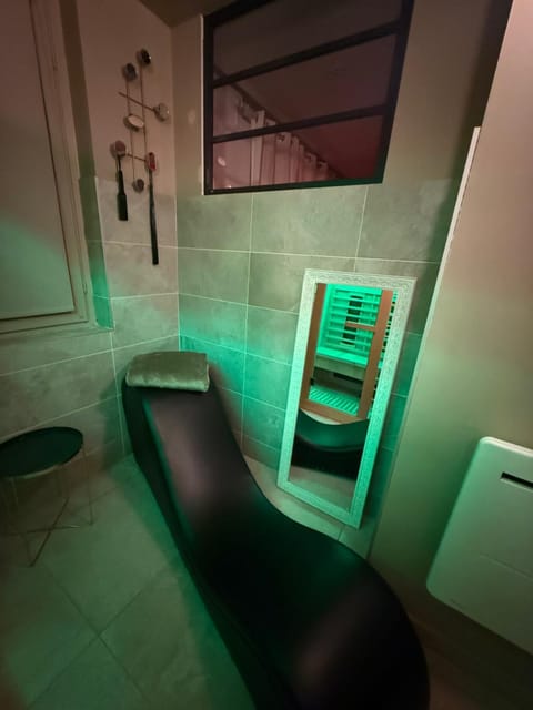 L'extasia love room sauna appartement Grenoble Apartment in Grenoble
