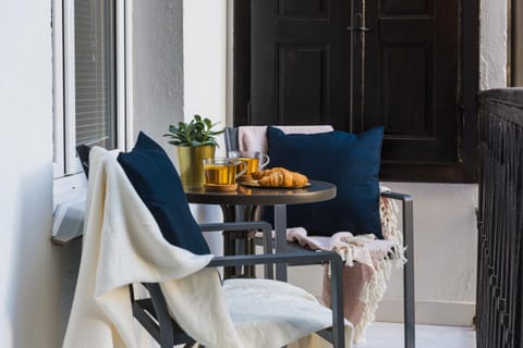 Balcony/Terrace, Decorative detail