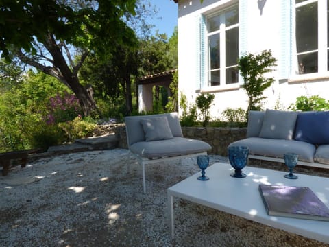 Property building, Garden, Seating area