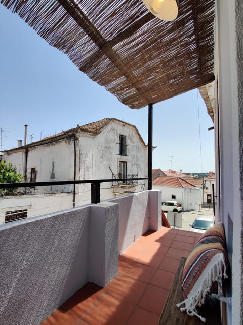 Balcony/Terrace, City view