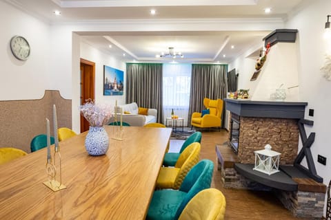 Living room, Seating area, flat iron