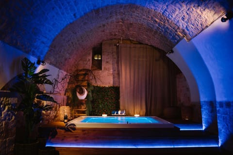 Hot Tub, Hot Tub, Swimming pool, Bath