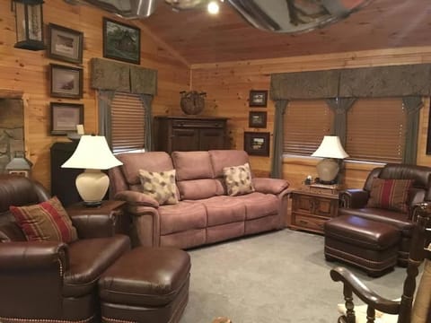 TN State Parks Open! Hikes, Waterfalls, Firepits! House in Tennessee