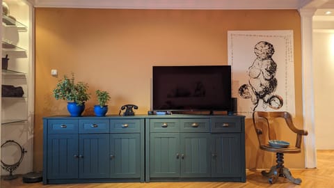 TV and multimedia, Living room