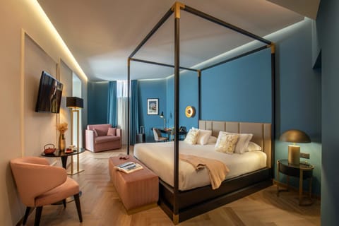 People, View (from property/room), Photo of the whole room, Decorative detail, Bedroom, Guests, Breakfast, young children, Family, internet, locker, safe, wedding
