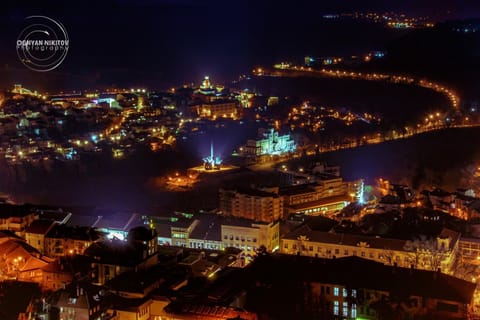 TOP SKY VIEW - Studio Panorama Apartment in Veliko Tarnovo