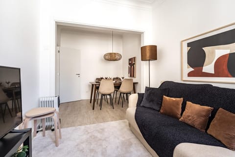 Living room, Seating area, Dining area