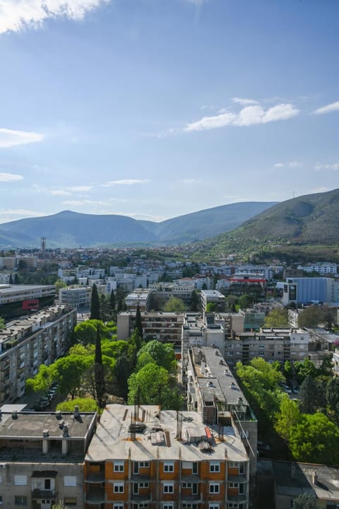 Neighbourhood, Bird's eye view, City view, Mountain view, Street view