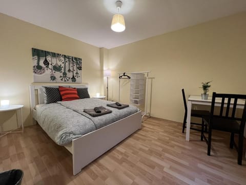 Bed, Photo of the whole room