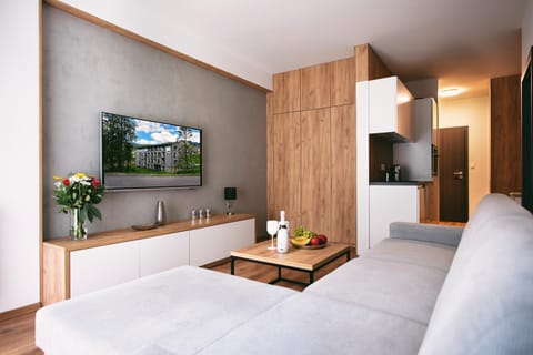 Communal lounge/ TV room, TV and multimedia, Living room, Photo of the whole room