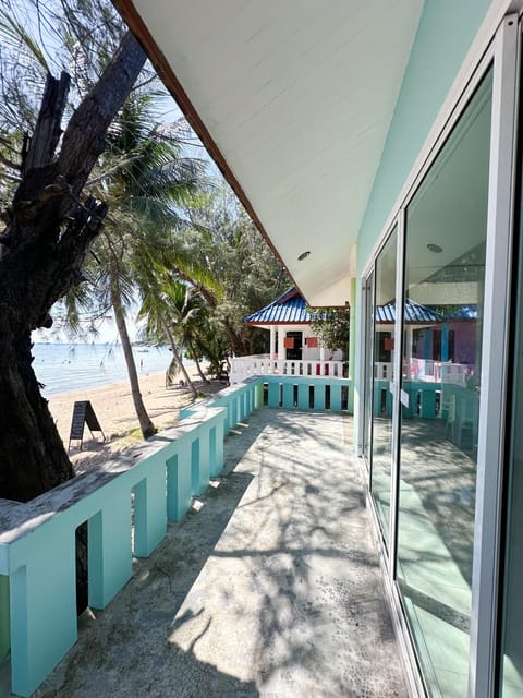 O'chai Bungalows Resort in Ko Tao