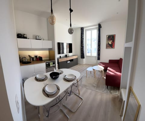 Living room, Dining area