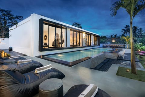 Property building, Patio, Night, Balcony/Terrace, Pool view, Swimming pool, sunbed