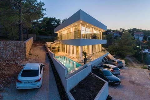 Luxe villa 2 pools, sauna Villa in Stari Grad