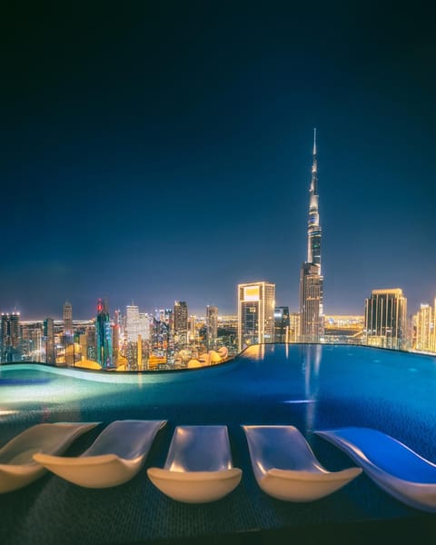 Night, City view, Pool view, Swimming pool, sunbed