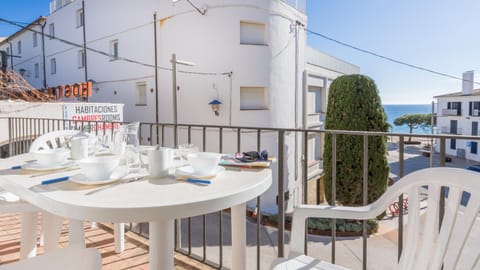 View (from property/room), Balcony/Terrace, Sea view