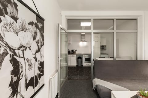 Kitchen or kitchenette, Living room